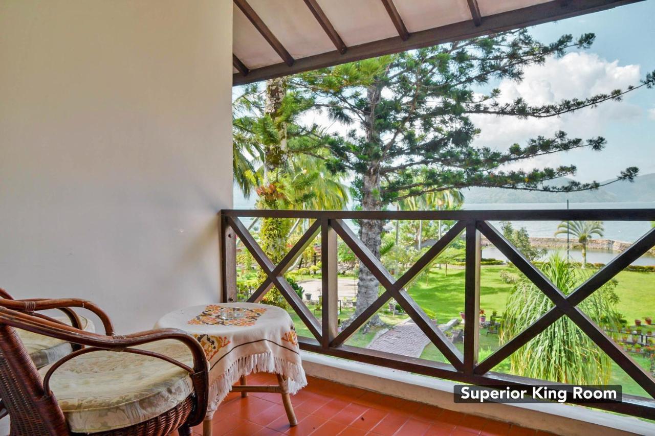 Silintong Hotel Ambarita Dış mekan fotoğraf
