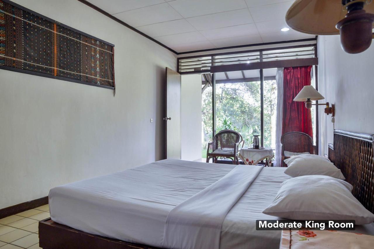 Silintong Hotel Ambarita Dış mekan fotoğraf