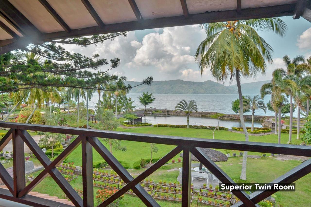 Silintong Hotel Ambarita Dış mekan fotoğraf