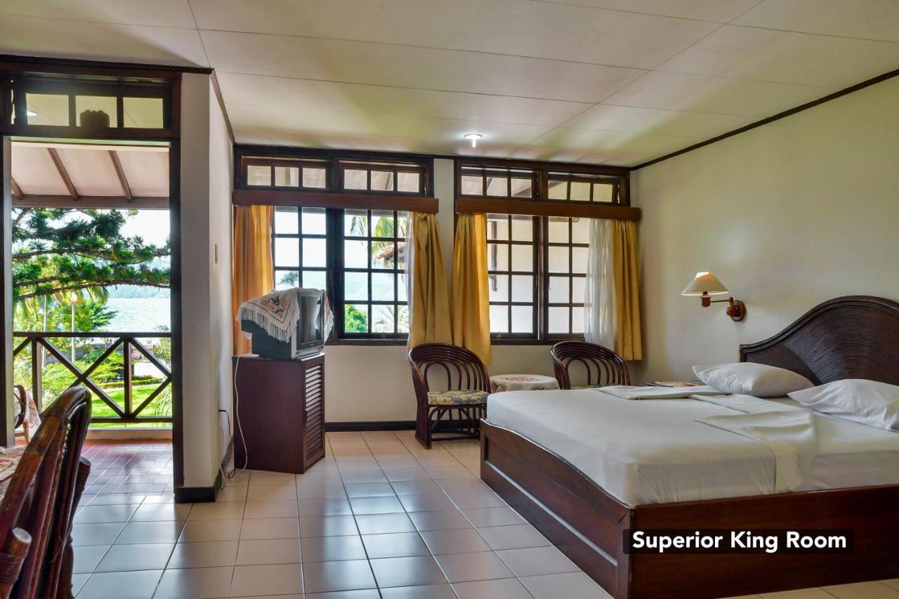 Silintong Hotel Ambarita Dış mekan fotoğraf